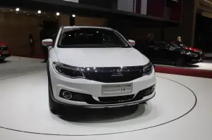 Qoros 3 City SUV - Salone di Ginevra 2015