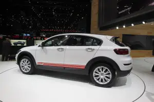 Qoros 3 City SUV - Salone di Ginevra 2015 - 5