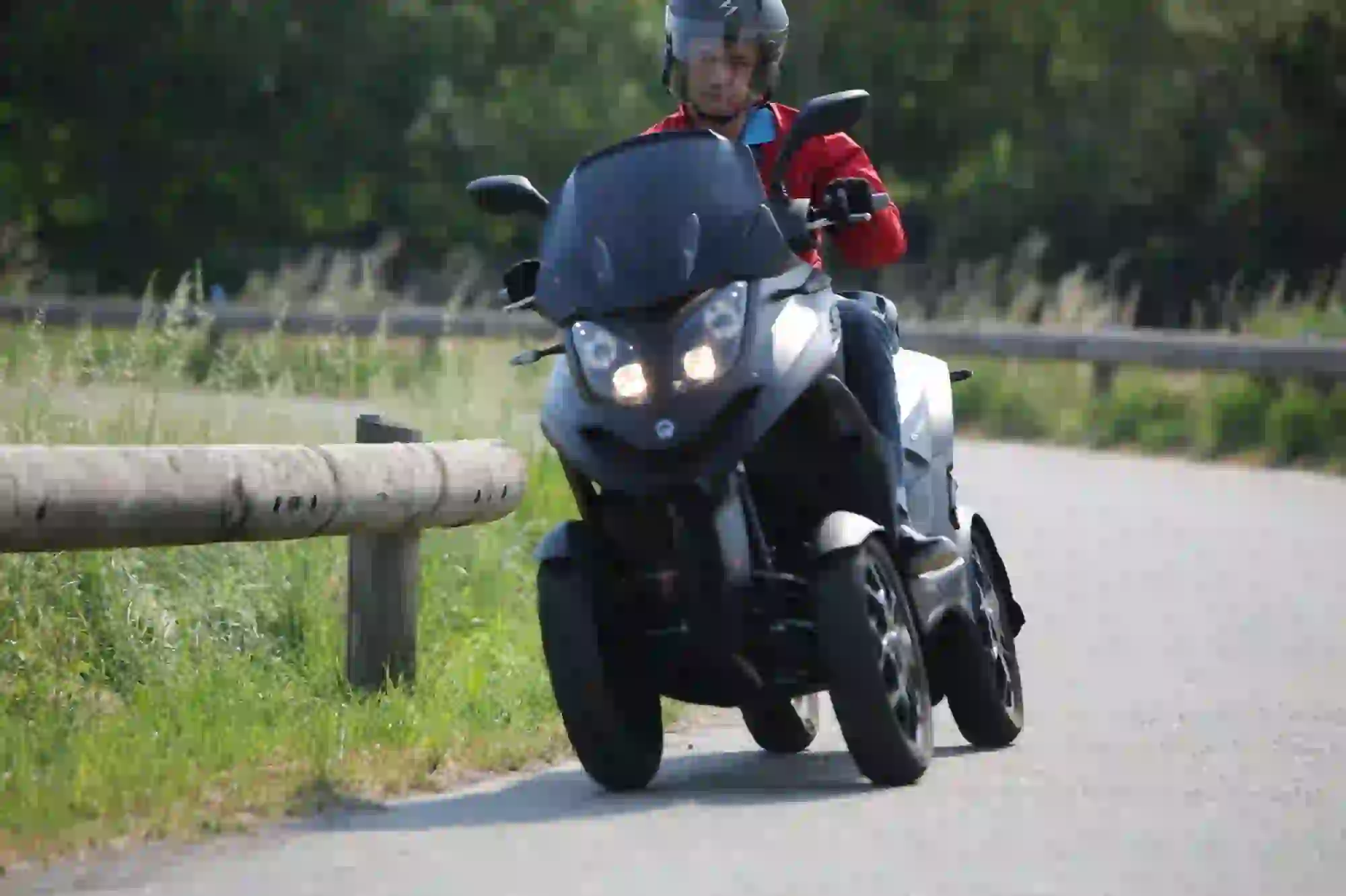 Quadro 4, una moto sicura come unauto - 12