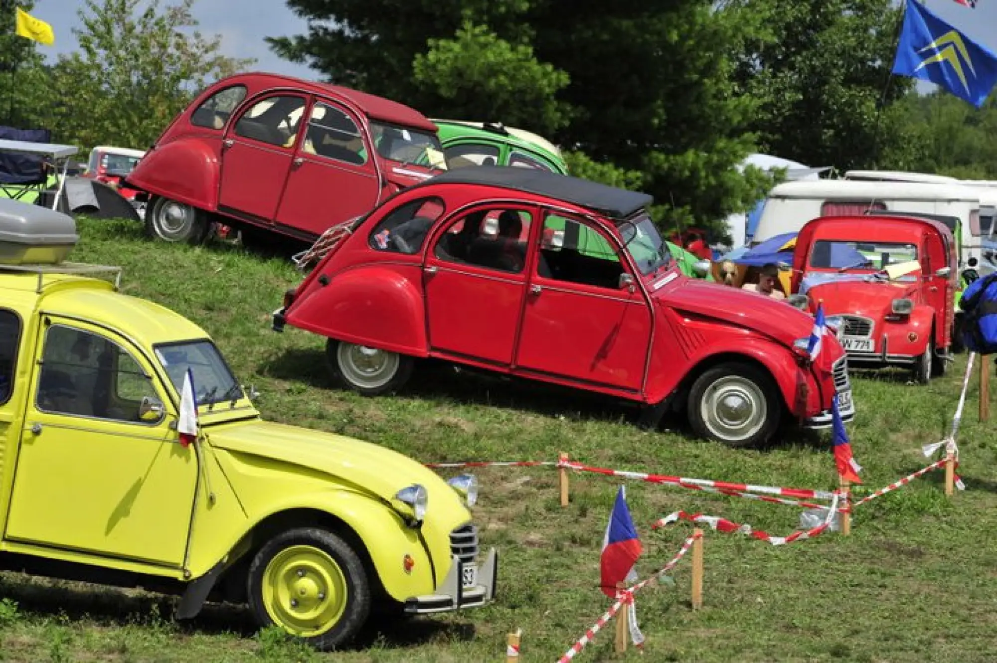 Raduno Mondiale CItroen 2CV - 13