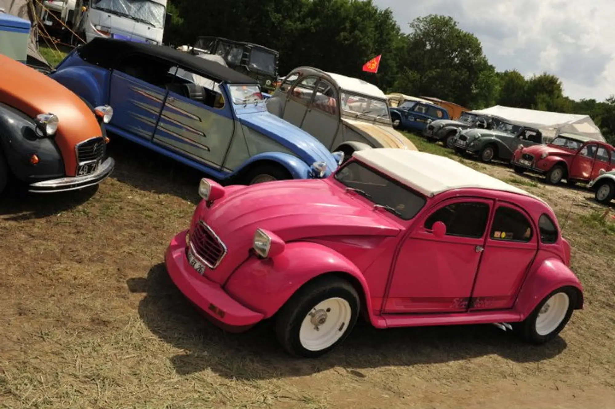 Raduno Mondiale CItroen 2CV - 24