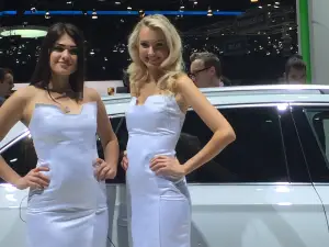 Ragazze e standiste - Salone di Ginevra 2016