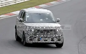 Range Rover 2022 - Foto spia 04-08-2020