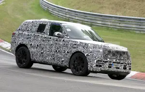 Range Rover 2022 - Foto spia 04-08-2020