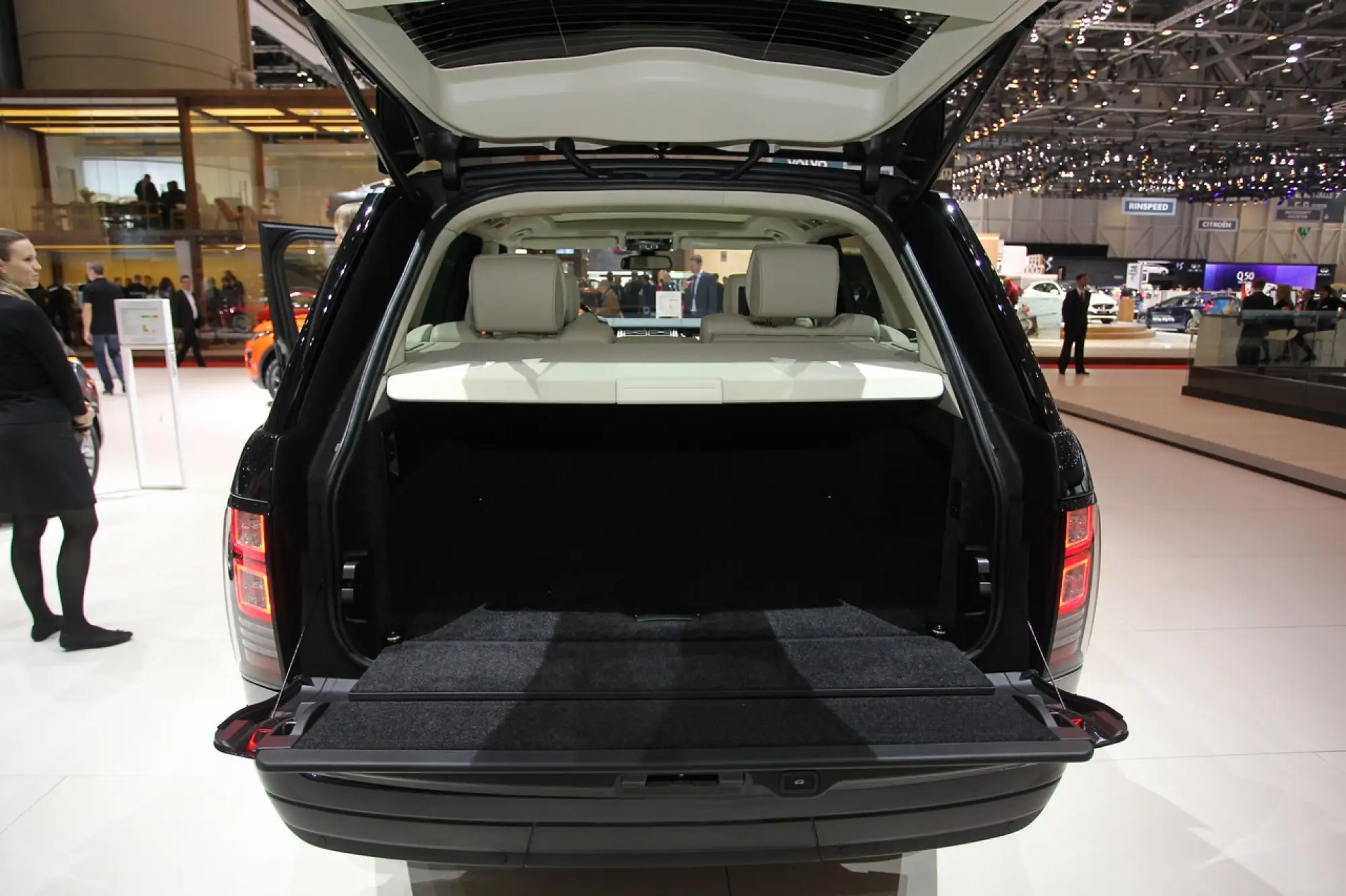 Range Rover Autobiography - Salone di Ginevra 2014 - 6