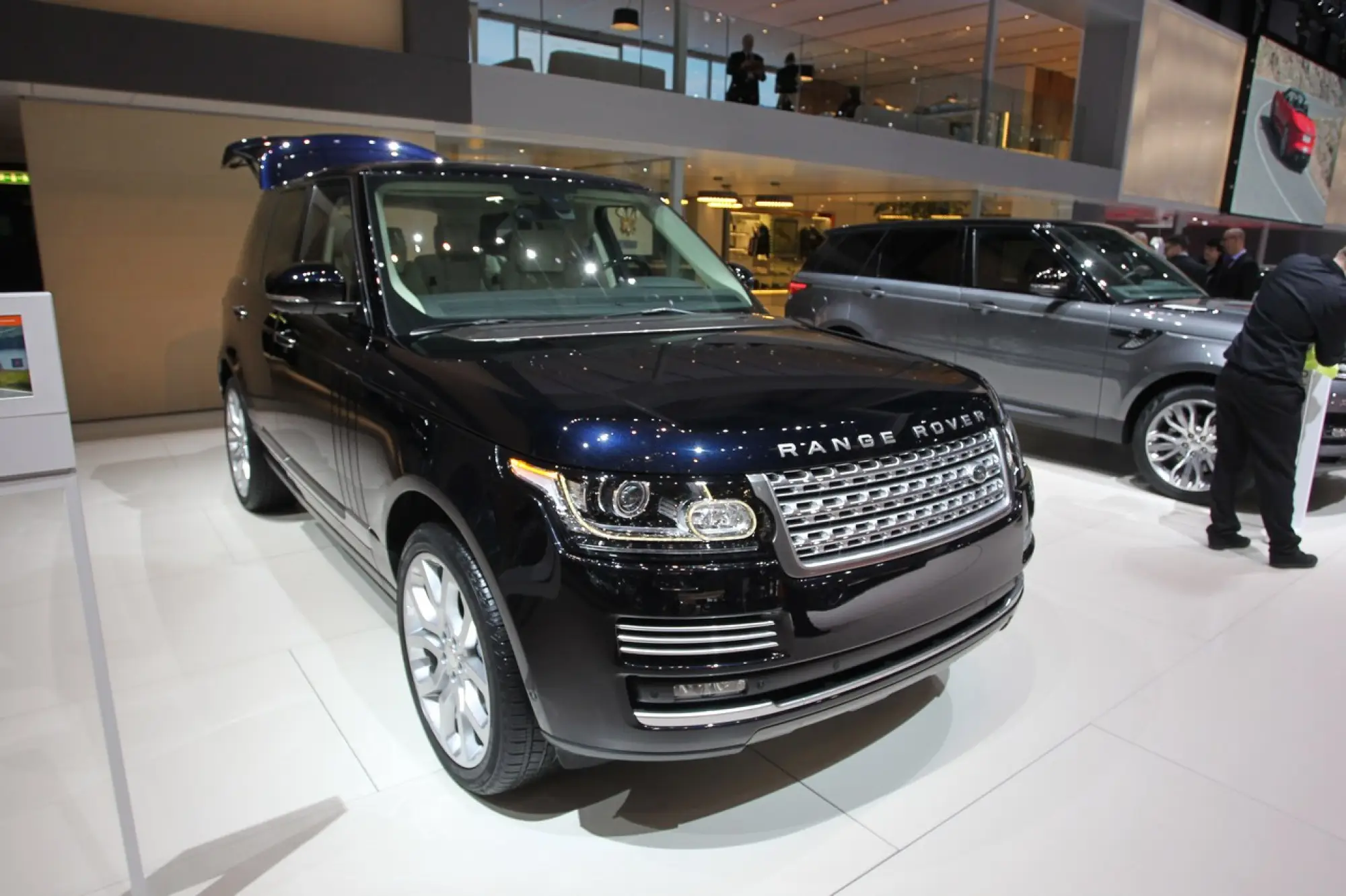 Range Rover Autobiography - Salone di Ginevra 2014 - 11