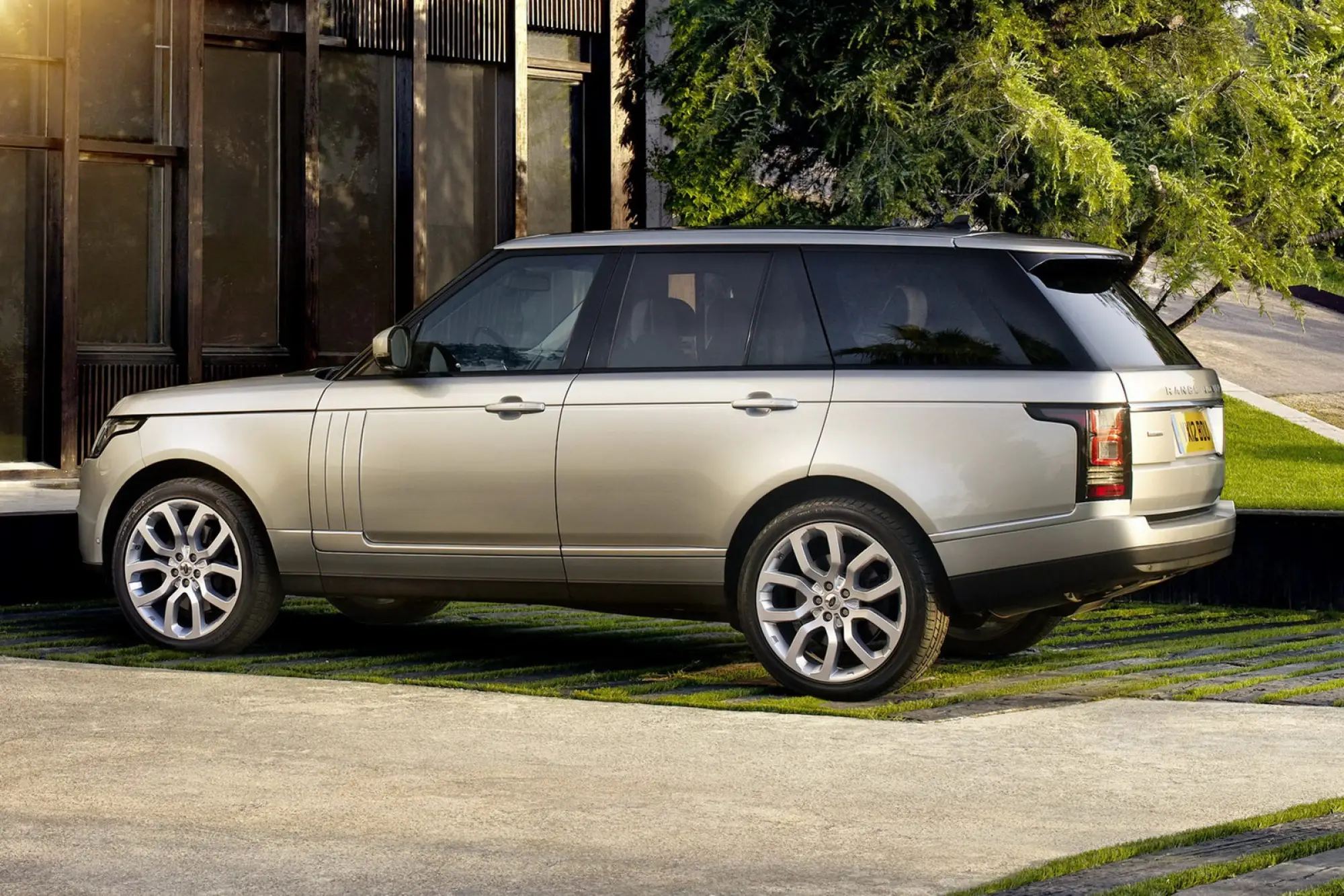 Range Rover Classic 2013 foto ufficiali - 12