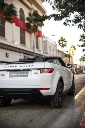 Range Rover Evoque Cabrio e Naomie Harris