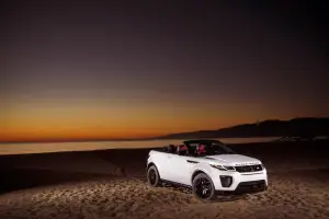 Range Rover Evoque Cabrio e Naomie Harris