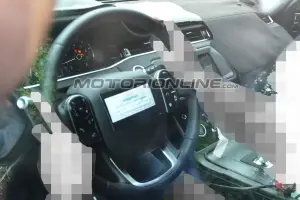 Range Rover Evoque foto spia 22 giugno 2018