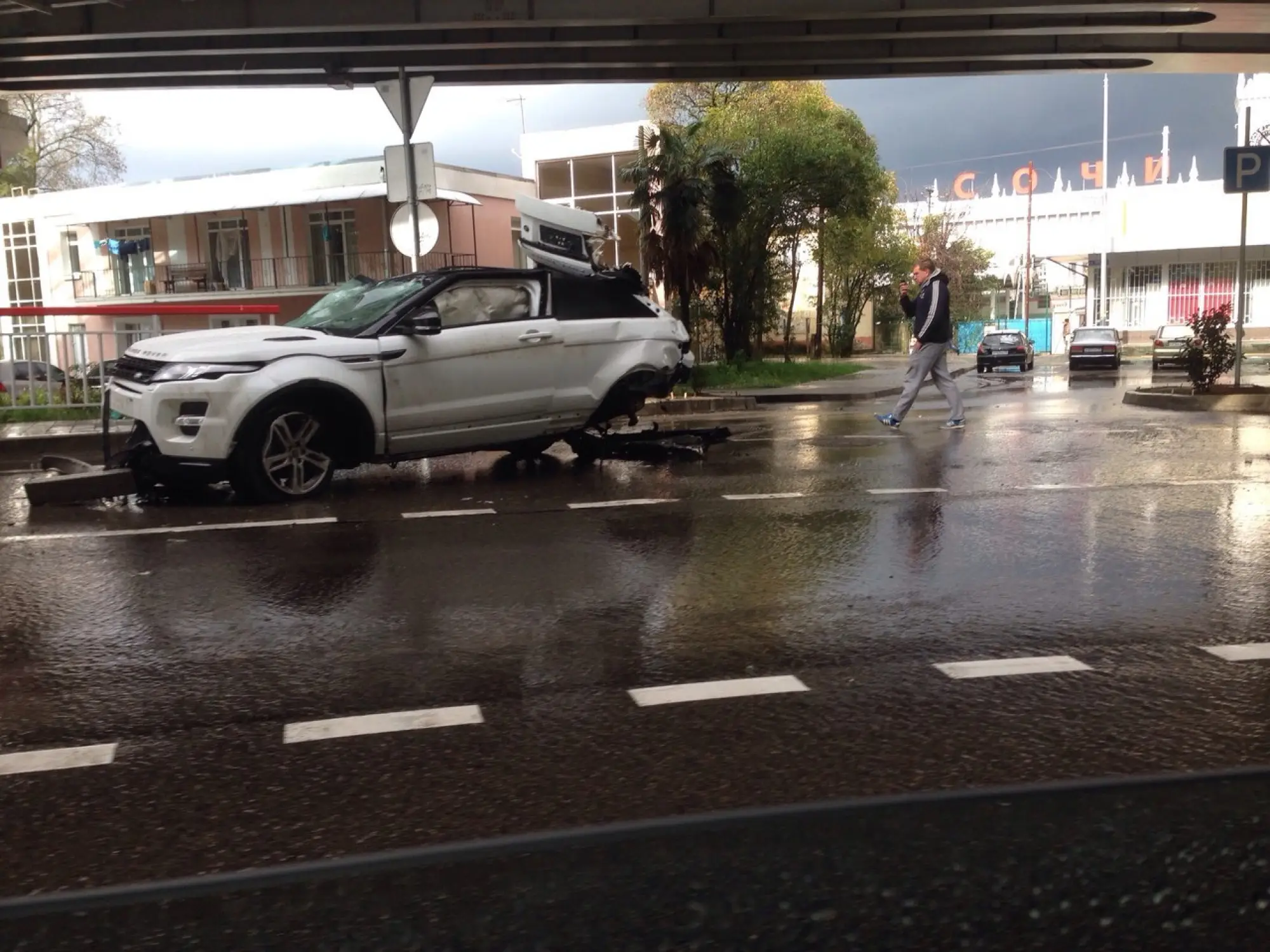 Range Rover Evoque - Incidente Sochi - 4