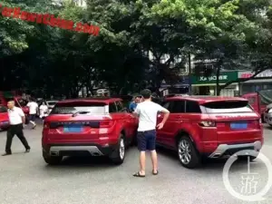 Range Rover Evoque - Landwind X7: scontro tra le strade di Chongqing