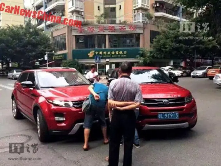 Range Rover Evoque - Landwind X7: scontro tra le strade di Chongqing - 3
