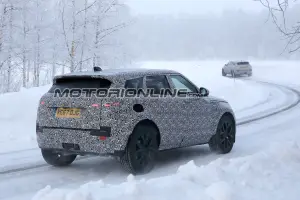 Range Rover Evoque MY 2019 foto spia 15 gennaio 2018