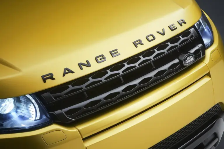 Range Rover Evoque Sicilian Yellow Limited Edition - 2