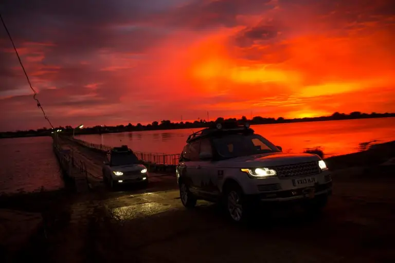 Range Rover Hybrid - Silk Trail 2013 - 3