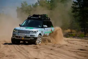 Range Rover Hybrid - Silk Trail 2013