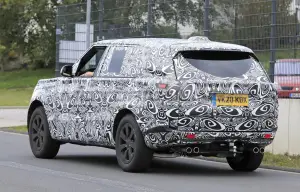 Range Rover LWB 2021 - Foto spia 27-10-2020