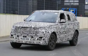 Range Rover LWB 2021 - Foto spia 27-10-2020