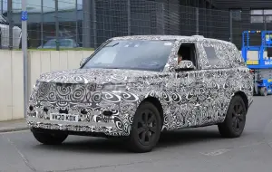 Range Rover LWB 2021 - Foto spia 27-10-2020