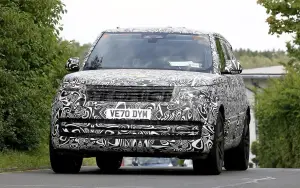 Range Rover PHEV 2022 - Foto spia 20-10-2021 - 14