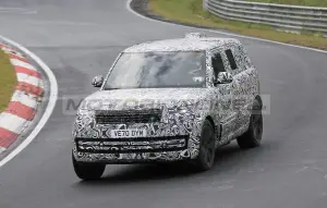 Range Rover PHEV 2022 - Foto spia 20-10-2021 - 6