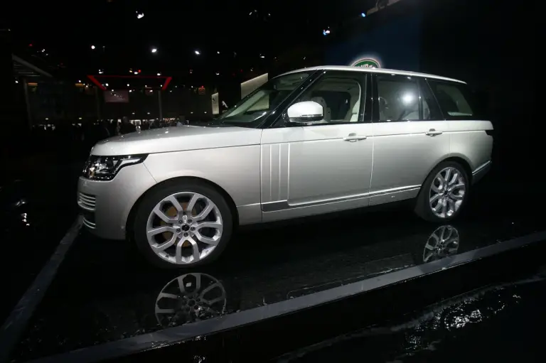 RANGE ROVER - Salone di Parigi 2012 - 5