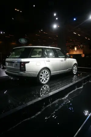 RANGE ROVER - Salone di Parigi 2012