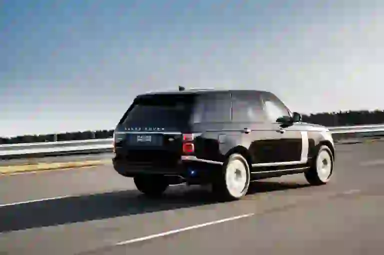 Range Rover Sentinel - 2