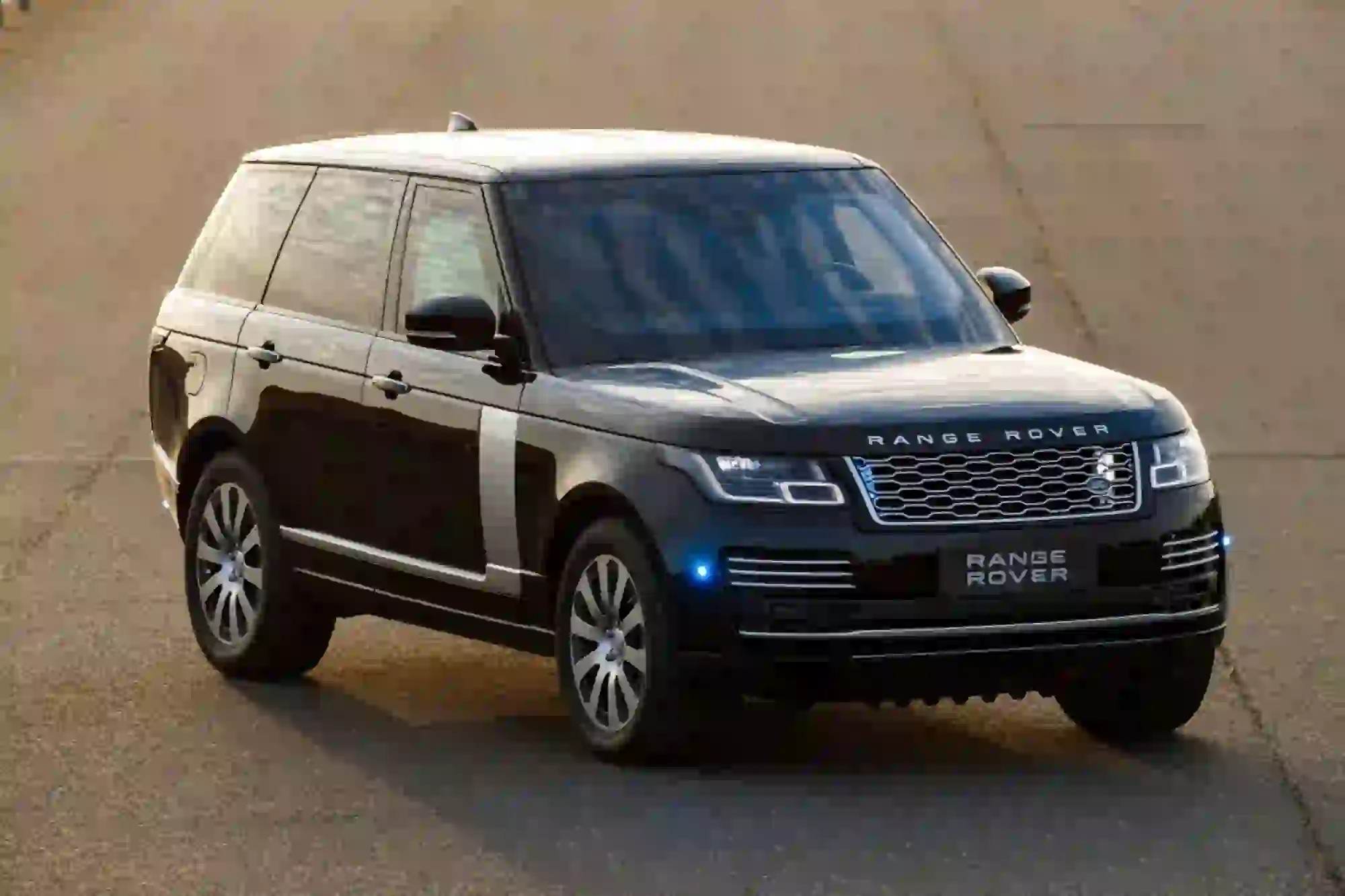Range Rover Sentinel - 3