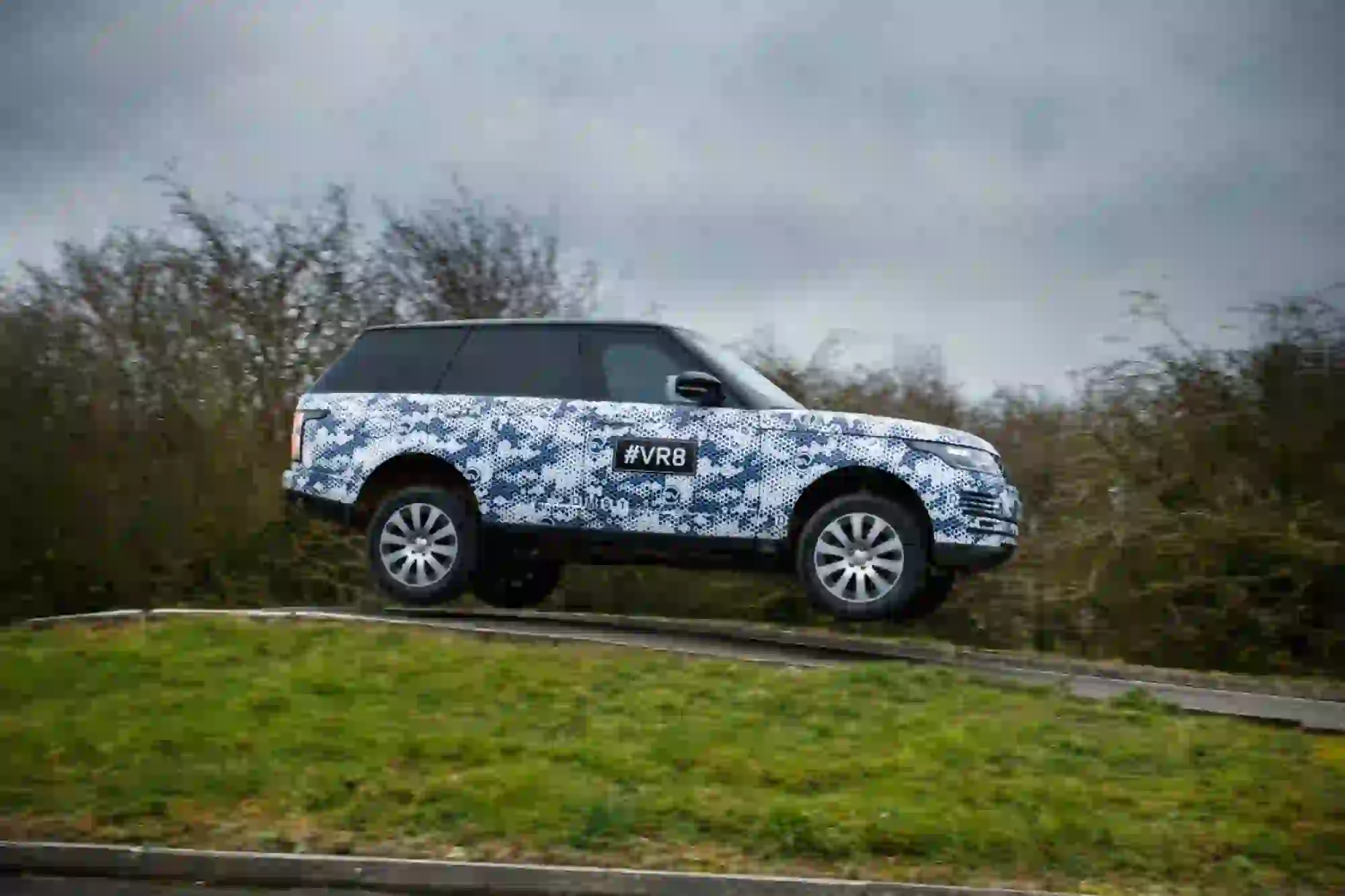 Range Rover Sentinel - 6
