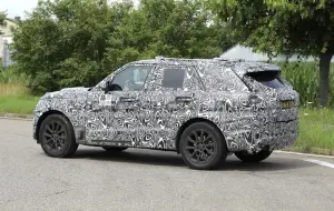 Range Rover Sport 2022 - Foto spia 20-07-2021 - 10