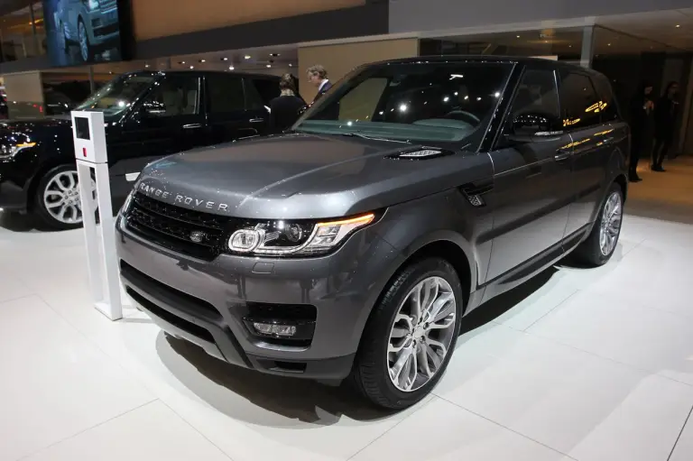 Range Rover Sport Autobiograpy - Salone di Ginevra 2014 - 5