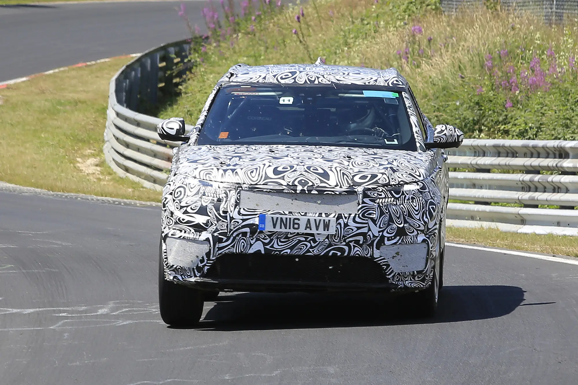 Range Rover Sport Coupe foto spia Nurburgring 19 luglio 2016 - 1