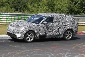 Range Rover Sport Coupe foto spia Nurburgring 19 luglio 2016