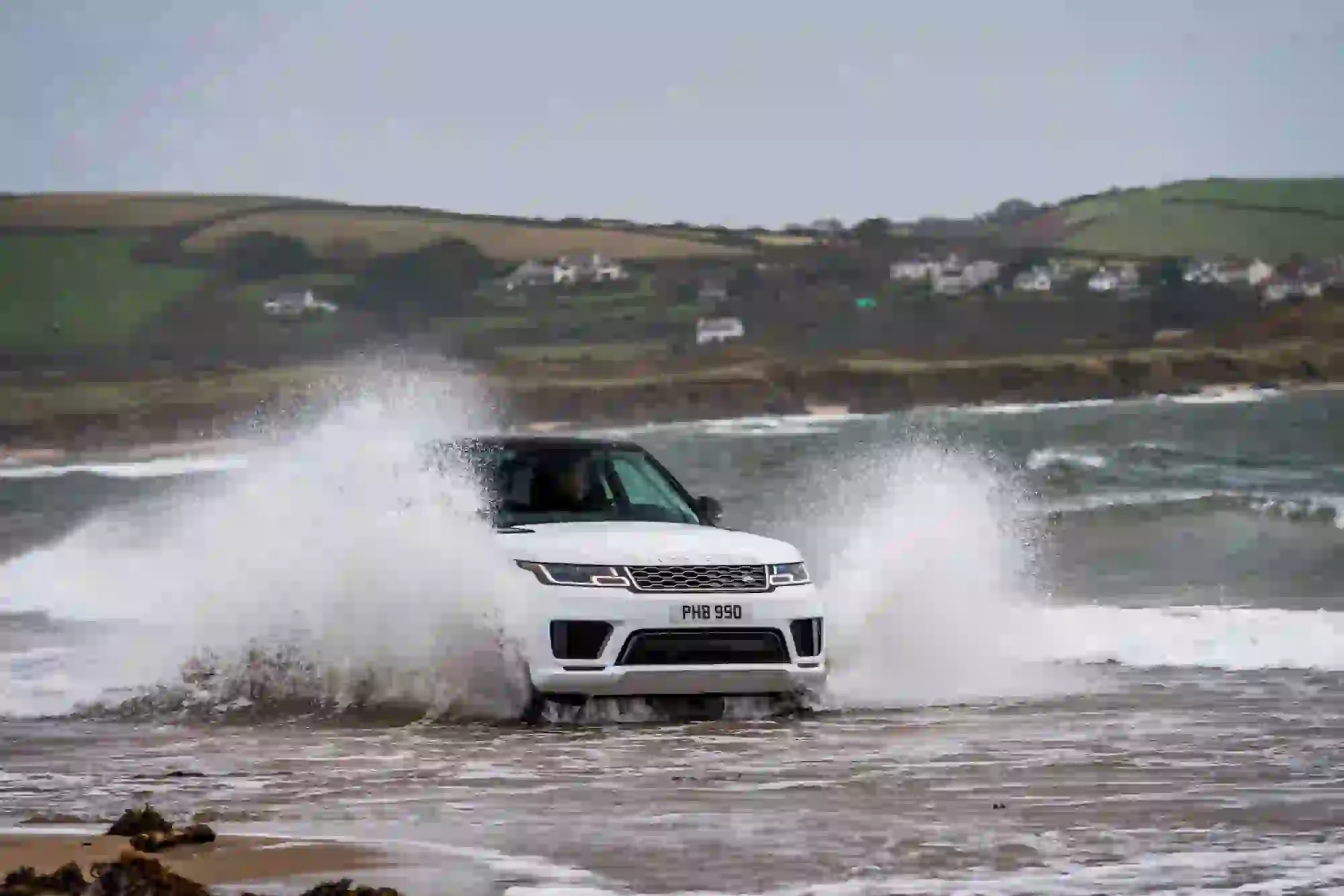 Range Rover Sport P400e - Sfida in mare - 19