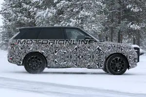 Range Rover Sport restyling foto spia 28 febbraio 2017
