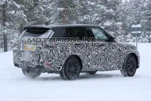 Range Rover Sport restyling foto spia 28 febbraio 2017