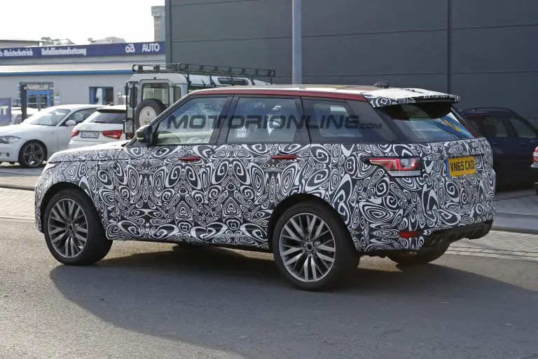 Range Rover Sport SVR 2017 - Foto spia 21-04-2016 - 10