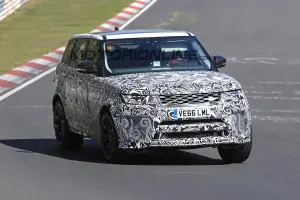 Range Rover Sport SVR 2018 - Foto spia 30-03-2017