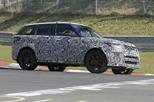 Range Rover Sport SVR 2018 - Foto spia 30-03-2017