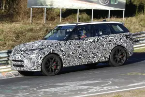 Range Rover Sport SVR 2018 - Foto spia 30-03-2017