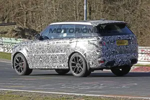 Range Rover Sport SVR 2018 - Foto spia 30-03-2017