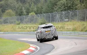 Range Rover Sport SVR 2022 - Foto spia 17-08-2021
