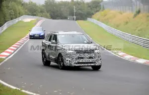 Range Rover Sport SVR 2022 - Foto spia 17-08-2021