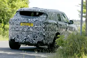 Range Rover Sport SVR 2023 - Foto Spia 24-06-2022