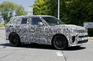 Range Rover Sport SVR 2023 - Foto Spia 24-06-2022