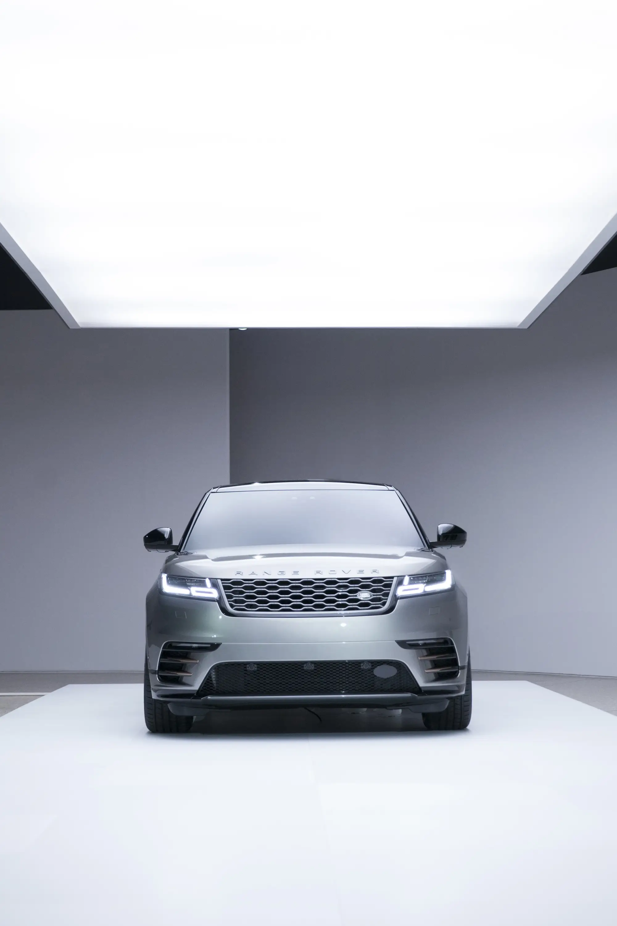Range Rover Velar - Fuorisalone 2017 - 4