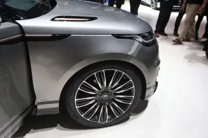 Range Rover Velar - Salone di Ginevra 2017 - 8