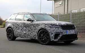 Range Rover Velar SVR - Foto spia 26-10-2018 - 4